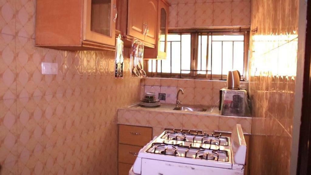 Gya-Son Royal Guest House Kumasi Exterior foto