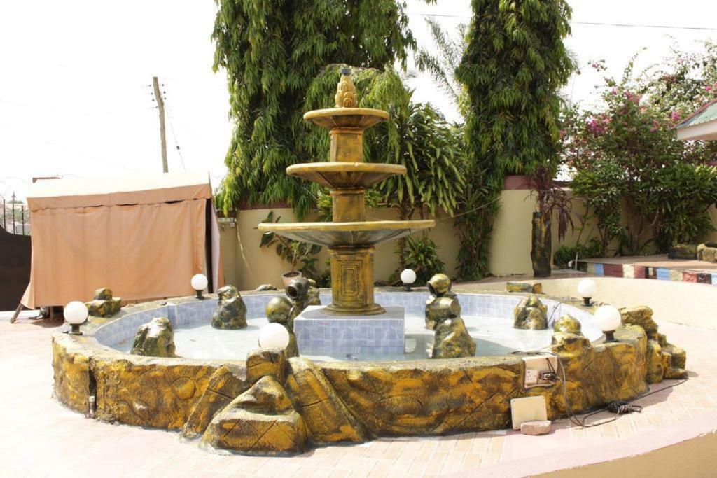 Gya-Son Royal Guest House Kumasi Exterior foto